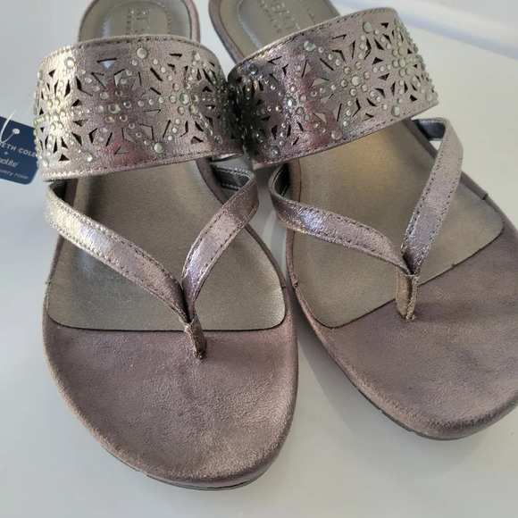 Kenneth Cole Reaction Pewter Sandals w,/ Crystals / Fits best 6.5 - Picture 2 of 7